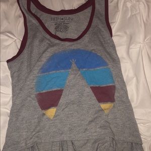 Casual tank top, slightly raised in front